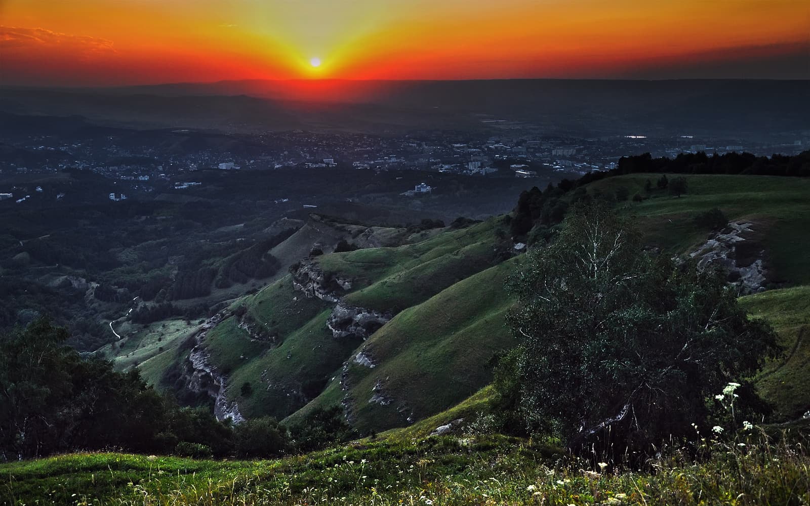 Kislovodsk and the mountain range from Small Saddle