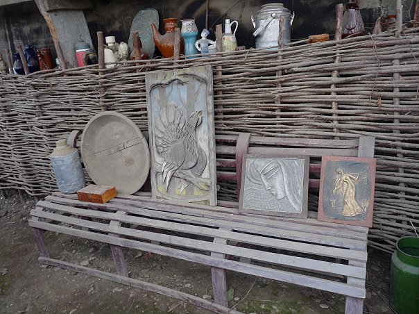 Craft and everyday objects at Dondi-Yurt